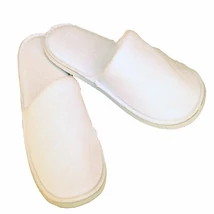 Fehér szállodai papucs