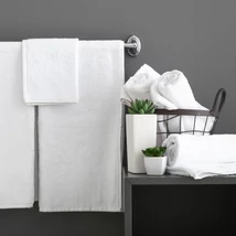 Fehér hotel törölközők