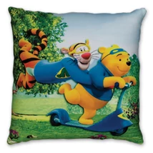 Disney díszpárna 36x36 cm Micimackó és Tigris