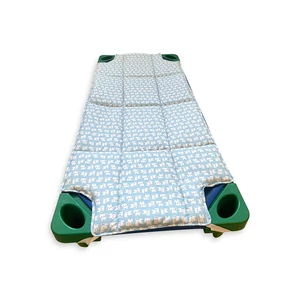 1154 kék kismacsák